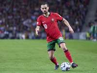 Bernardo Silva of Portugal is in action during the UEFA Nations League 2024/25 League A Group A1 match between Portugal and Poland at Estadi...