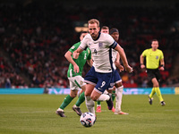 Harry Kane (9 England) goes forward during the UEFA Nations League 2024/5, League B, Group B2 match between England and the Republic of Irel...