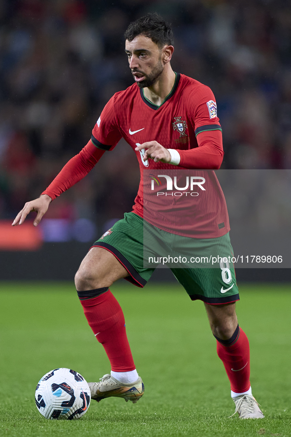 Bruno Fernandes of Portugal is in action during the UEFA Nations League 2024/25 League A Group A1 match between Portugal and Poland at Estad...