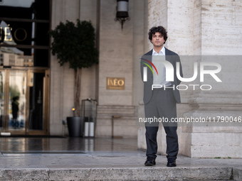 Leo Gassmann attends the ''Una Terapia Di Gruppo'' photocall at The Space Cinema Moderno in Rome, Italy, on November 18, 2024. (