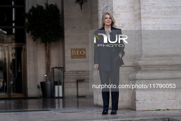 Margherita Buy attends the ''Una Terapia Di Gruppo'' photocall at The Space Cinema Moderno in Rome, Italy, on November 18, 2024. 