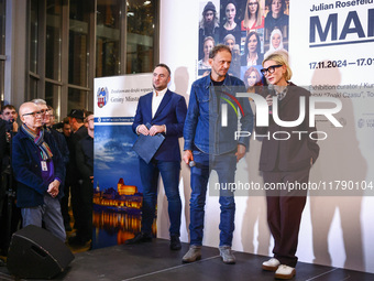 Cate Blanchett and director Julian Rosefeldt attend the opening of 'Manifesto' exhibition by Julian Rosefeldt in the Centre Of Contemporary...