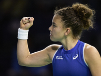 MALAGA, SPAIN - NOVEMBER 18: Jasmine Paolini of Team Italy in her singles match against Iga Swiatek of Team Poland in the Semi-Final tie bet...