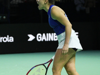 MALAGA, SPAIN - NOVEMBER 18: Jasmine Paolini of Team Italy in her singles match against Iga Swiatek of Team Poland in the Semi-Final tie bet...