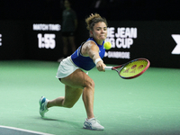 MALAGA, SPAIN - NOVEMBER 18: Jasmine Paolini of Team Italy in her singles match against Iga Swiatek of Team Poland in the Semi-Final tie bet...