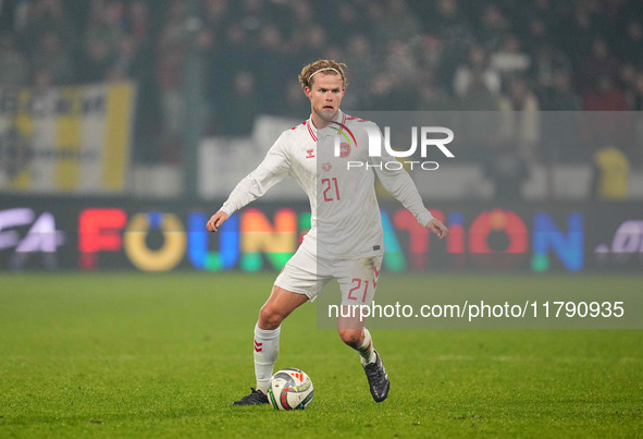 Morten Hjulmand of Denmark  controls the ball during the Nations League Round 6 match between Serbia qnd Denmark at Dubocica Stadium, Leskov...