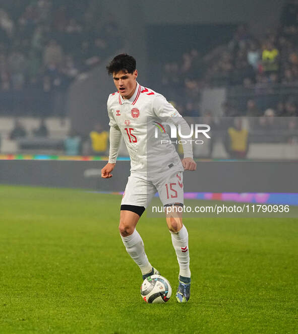 Christian Noergaard of Denmark  controls the ball during the Nations League Round 6 match between Serbia qnd Denmark at Dubocica Stadium, Le...