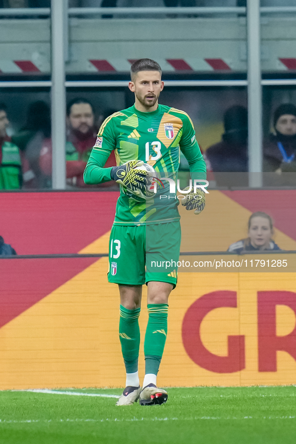 Guglielmo Vicario of Italy during the UEFA Nations League 2024/25 League A Group 2 match between Italy and France at Stadio Giuseppe Meazza...