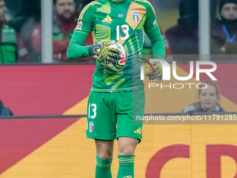 Guglielmo Vicario of Italy during the UEFA Nations League 2024/25 League A Group 2 match between Italy and France at Stadio Giuseppe Meazza...