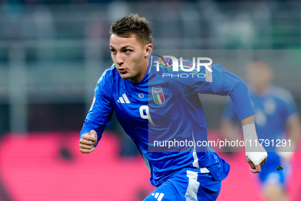 Mateo Retegui of Italy during the UEFA Nations League 2024/25 League A Group 2 match between Italy and France at Stadio Giuseppe Meazza on N...