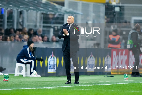 Luciano Spalletti head coach of Italy gestures during the UEFA Nations League 2024/25 League A Group 2 match between Italy and France at Sta...