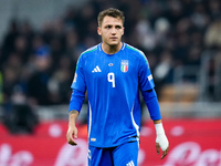 Mateo Retegui of Italy looks on during the UEFA Nations League 2024/25 League A Group 2 match between Italy and France at Stadio Giuseppe Me...