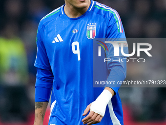 Mateo Retegui of Italy looks on during the UEFA Nations League 2024/25 League A Group 2 match between Italy and France at Stadio Giuseppe Me...