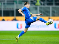 Nicolo' Barella of Italy controls the ball during the UEFA Nations League 2024/25 League A Group 2 match between Italy and France at Stadio...