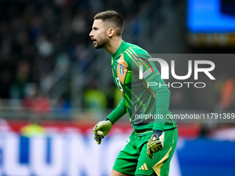 Guglielmo Vicario of Italy during the UEFA Nations League 2024/25 League A Group 2 match between Italy and France at Stadio Giuseppe Meazza...