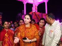 Rajasthan Deputy Chief Minister Diya Kumari with JMC Greater Mayor Somya Gurjar during the 'Deepdan' celebration on the occasion of the foun...