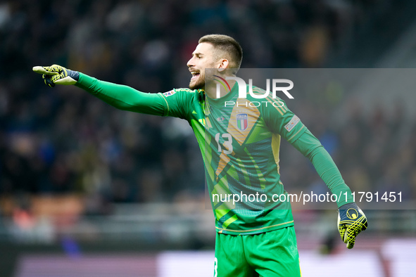 Guglielmo Vicario of Italy gestures during the UEFA Nations League 2024/25 League A Group 2 match between Italy and France at Stadio Giusepp...