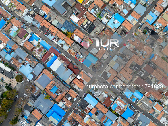 The photo shows Fuqiang Village, an ''urban village'' in Qingjiangpu district of Huai 'an City, Jiangsu province, China, on November 19, 202...