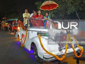 JMC Greater Mayor Somya Gurjar and JMC Heritage Mayor Kusum Yadav arrive to attend the celebration of the 297th foundation day of 'Pink City...