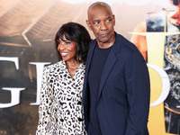 Pauletta Washington and husband Denzel Washington arrive at the Los Angeles Premiere Of Paramount Pictures' 'Gladiator II' held at the TCL C...