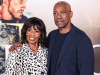 Pauletta Washington and husband Denzel Washington arrive at the Los Angeles Premiere Of Paramount Pictures' 'Gladiator II' held at the TCL C...