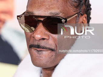 Snoop Dogg (Calvin Broadus Jr.) arrives at the Los Angeles Premiere Of Paramount Pictures' 'Gladiator II' held at the TCL Chinese Theatre IM...