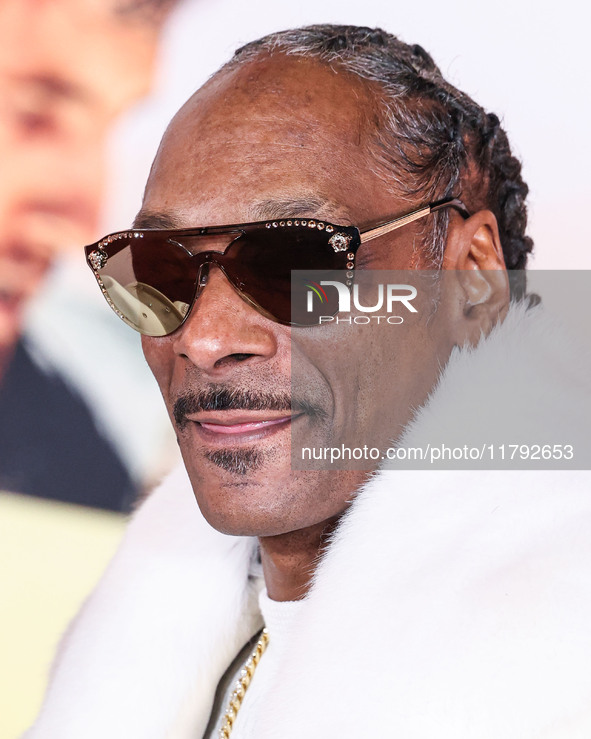 Snoop Dogg (Calvin Broadus Jr.) arrives at the Los Angeles Premiere Of Paramount Pictures' 'Gladiator II' held at the TCL Chinese Theatre IM...