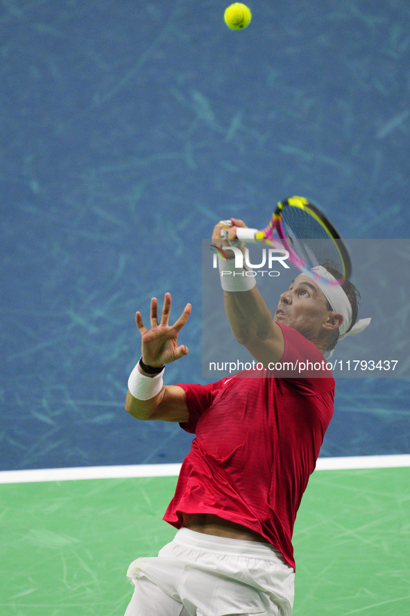 MALAGA, SPAIN - NOVEMBER 19: Rafa Nadal of Spain Team in his singles match against Botic van de Zandschulp of Netherlands in the Quarter-Fin...