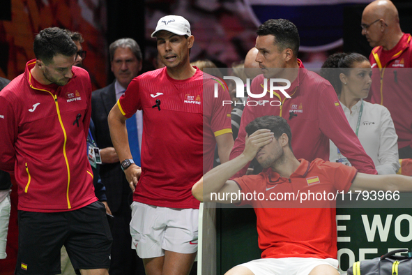 MALAGA, SPAIN - NOVEMBER 19: Spanish team after losing the Quarter-Final tie between Netherlands and Spain during the Davis Cup Final at Pal...