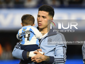 Enzo Fernandez of Argentina stands during the national anthems ceremony before the match between Argentina and Peru at Alberto J. Armando -...