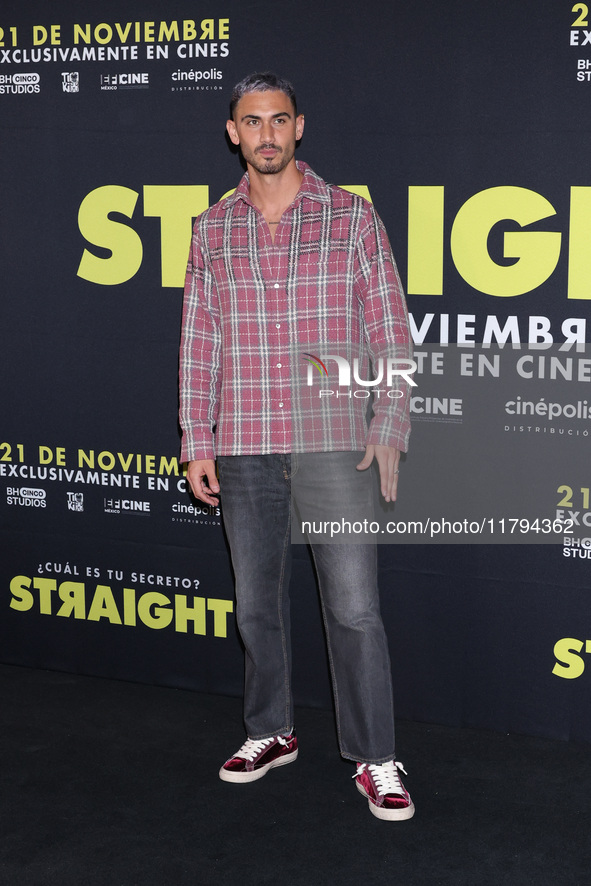 Alejandro Speitzer attends the press conference to promote the movie ''Straight'' at Cinepolis Plaza Carso in Mexico City, Mexico, on Novemb...