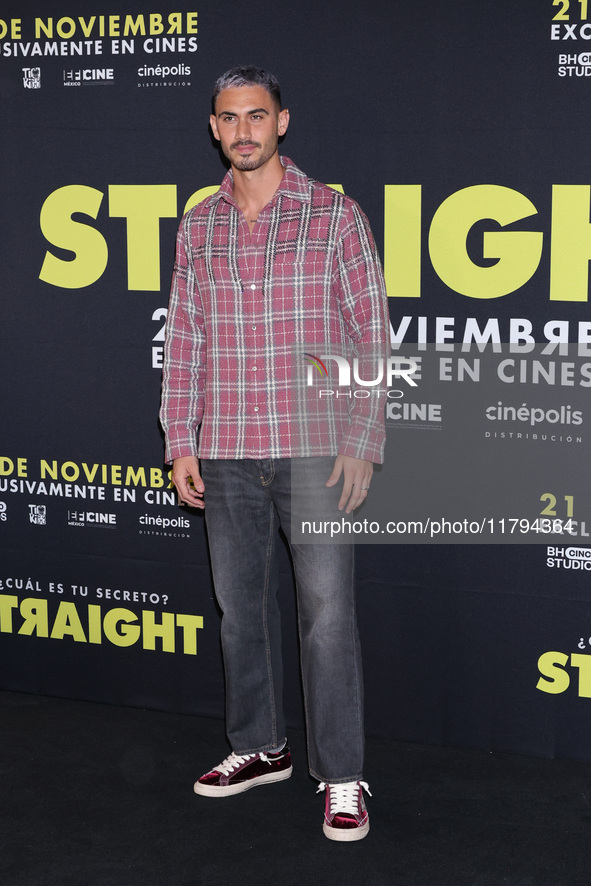 Alejandro Speitzer attends the press conference to promote the movie ''Straight'' at Cinepolis Plaza Carso in Mexico City, Mexico, on Novemb...