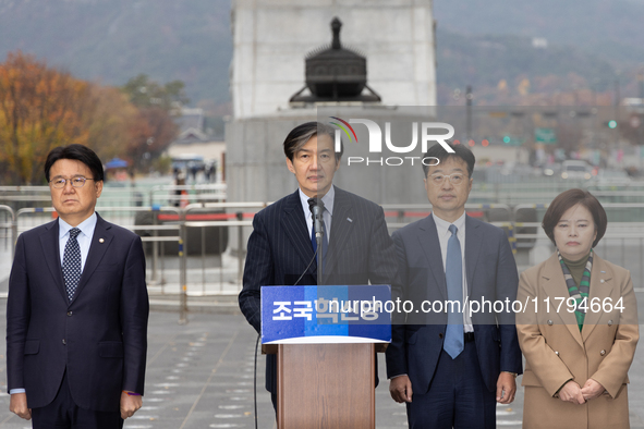 Cho Kuk, leader of the Rebuilding Korea Party, along with party lawmakers, holds a press conference in front of the Admiral Yi Sun-sin statu...