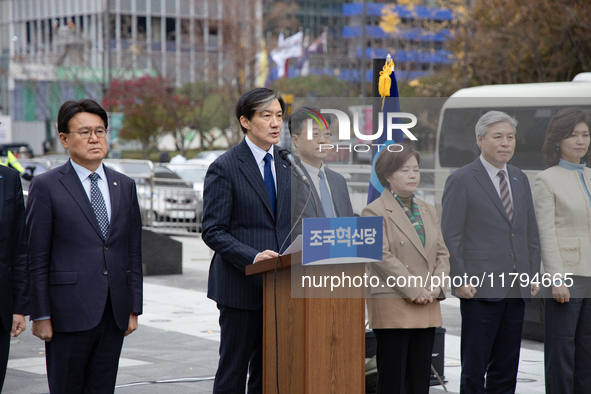 Cho Kuk, leader of the Rebuilding Korea Party, along with party lawmakers, holds a press conference in front of the Admiral Yi Sun-sin statu...