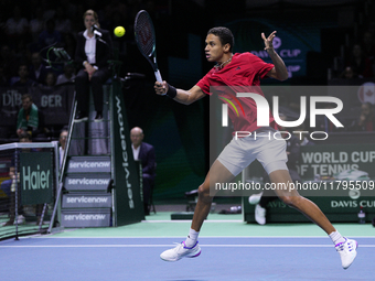 MALAGA, SPAIN - NOVEMBER 20: Gabriel Diallo of Team Canada in his singles match against Daniel Altmaier of Team Germany during the Quarter-F...