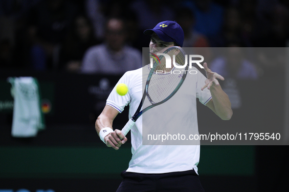 MALAGA, SPAIN - NOVEMBER 20: Daniel Altmaier of Team Germany in his singles match against Gabriel Diallo of Team Canada during the Quarter-F...