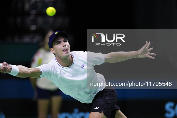 MALAGA, SPAIN - NOVEMBER 20: Daniel Altmaier of Team Germany in his singles match against Gabriel Diallo of Team Canada during the Quarter-F...