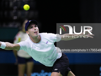 MALAGA, SPAIN - NOVEMBER 20: Daniel Altmaier of Team Germany in his singles match against Gabriel Diallo of Team Canada during the Quarter-F...