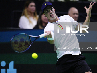 MALAGA, SPAIN - NOVEMBER 20: Daniel Altmaier of Team Germany in his singles match against Gabriel Diallo of Team Canada during the Quarter-F...