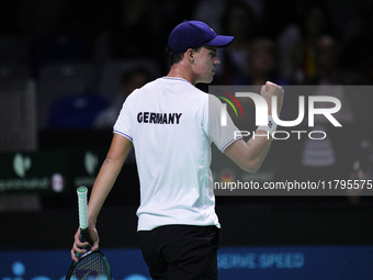 MALAGA, SPAIN - NOVEMBER 20: Daniel Altmaier of Team Germany in his singles match against Gabriel Diallo of Team Canada during the Quarter-F...