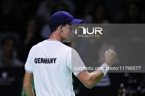 MALAGA, SPAIN - NOVEMBER 20: Daniel Altmaier of Team Germany in his singles match against Gabriel Diallo of Team Canada during the Quarter-F...