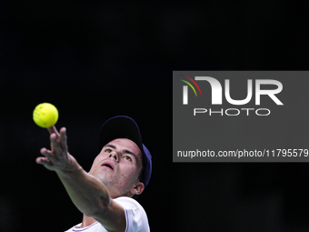 MALAGA, SPAIN - NOVEMBER 20: Daniel Altmaier of Team Germany in his singles match against Gabriel Diallo of Team Canada during the Quarter-F...