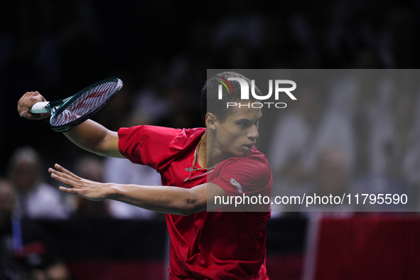 MALAGA, SPAIN - NOVEMBER 20: Gabriel Diallo of Team Canada in his singles match against Daniel Altmaier of Team Germany during the Quarter-F...