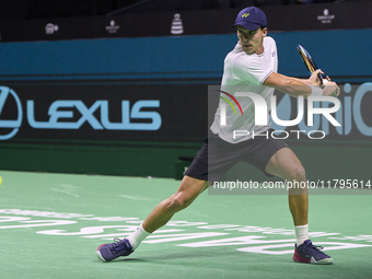 MALAGA, SPAIN - NOVEMBER 20: Daniel Altmaier of Team Germany in his singles match against Gabriel Diallo of Team Canada during the Quarter-F...