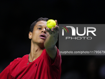 MALAGA, SPAIN - NOVEMBER 20: Gabriel Diallo of Team Canada in his singles match against Daniel Altmaier of Team Germany during the Quarter-F...