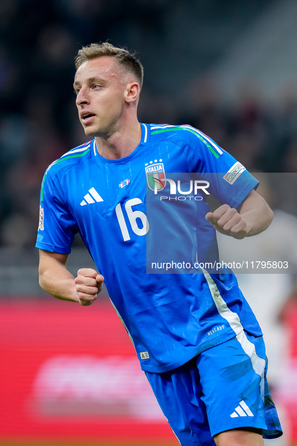 Davide Frattesi of Italy looks on during the UEFA Nations League 2024/25 League A Group 2 match between Italy and France at Stadio Giuseppe...