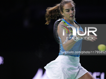 MALAGA, SPAIN - NOVEMBER 20: Lucia Bronzetti of Team Italy in her singles match against Viktoria Hruncakova of Team Slovakia in the final ti...