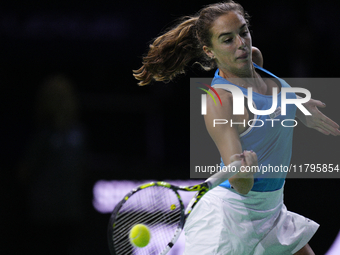 MALAGA, SPAIN - NOVEMBER 20: Lucia Bronzetti of Team Italy in her singles match against Viktoria Hruncakova of Team Slovakia in the final ti...