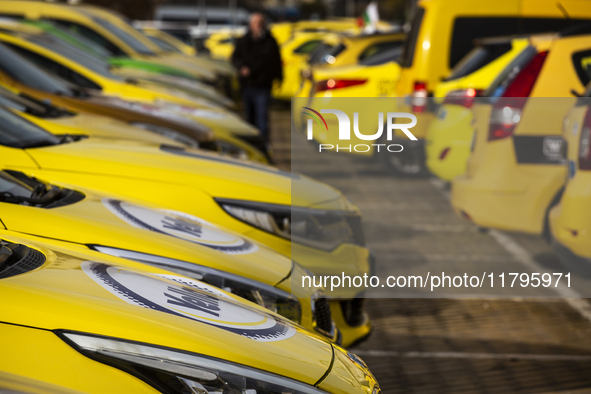 Taxi drivers protest in Sofia, Bulgaria, on November 20, 2024, against the rising costs of mandatory ''Civil Liability'' insurance. They sta...