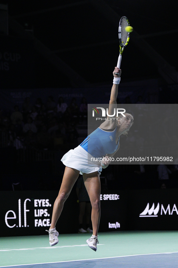 MALAGA, SPAIN - NOVEMBER 20: Lucia Bronzetti of Team Italy in her singles match against Viktoria Hruncakova of Team Slovakia in the final ti...